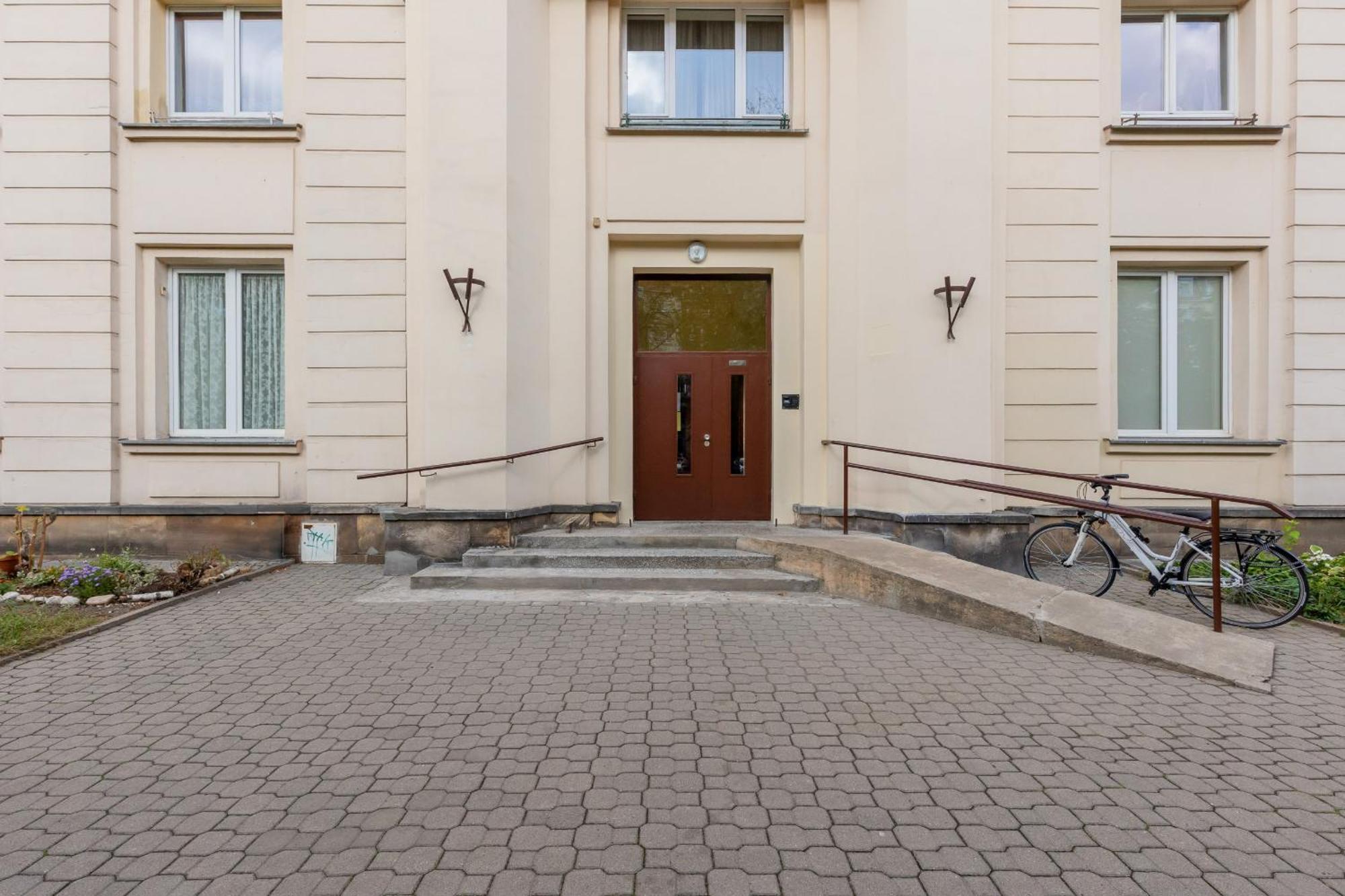Aleja Wyzwolenia Studio with Mezzanine Warsaw Downtown by Noclegi Renters Екстер'єр фото